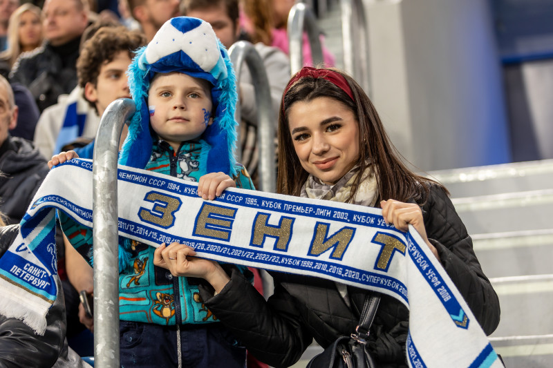 Болельщики на матче «Зенит» — «Спартак»
