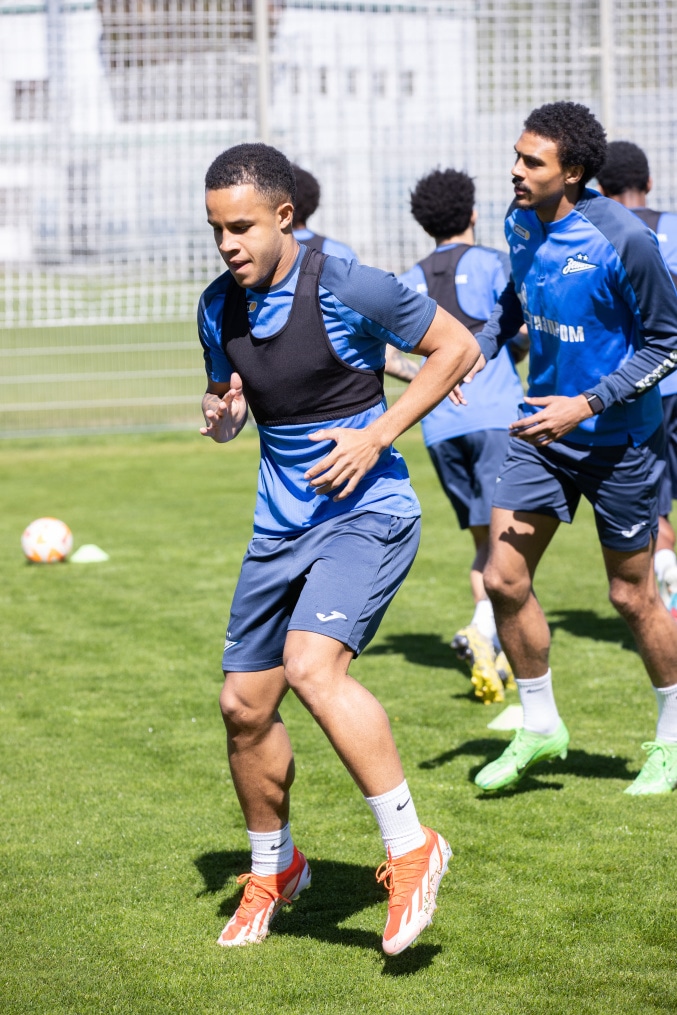 Открытая тренировка «Зенита» перед матчем с «Ахматом»