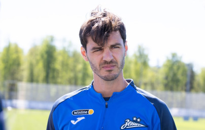 Александр Ерохин на пресс-брифинге  перед матчем с «Ахматом»