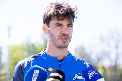 Александр Ерохин на пресс-брифинге  перед матчем с «Ахматом»