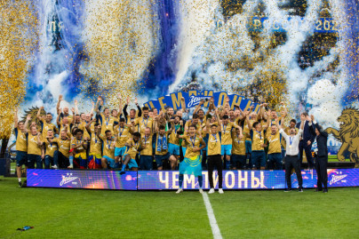 Церемония награждения после матча «Зенит» — «Ростов»
