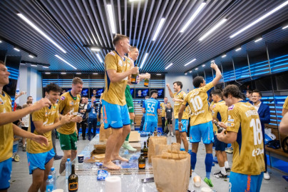 «Зенит» празднует Чемпионство в раздевалке после матча с «Ростовом»