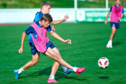 Летние учебно-тренировочные сборы «Зенита»-2 в Железноводске:19 июля, вечерняя тренировка
