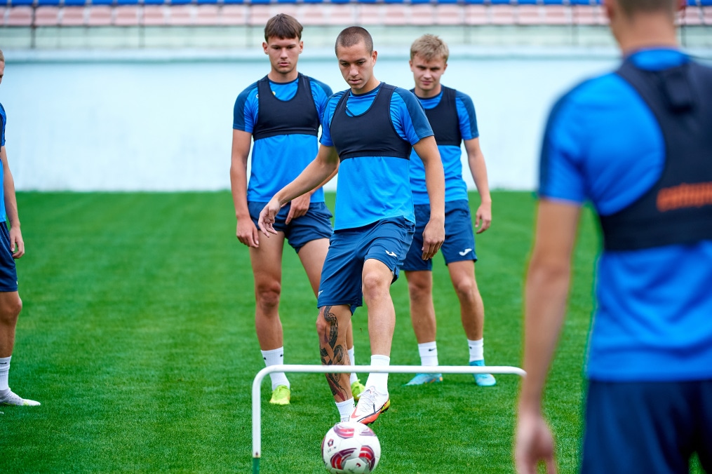 Летние учебно-тренировочные сборы «Зенита»-2 в Железноводске: 20 июля, утренняя тренировка