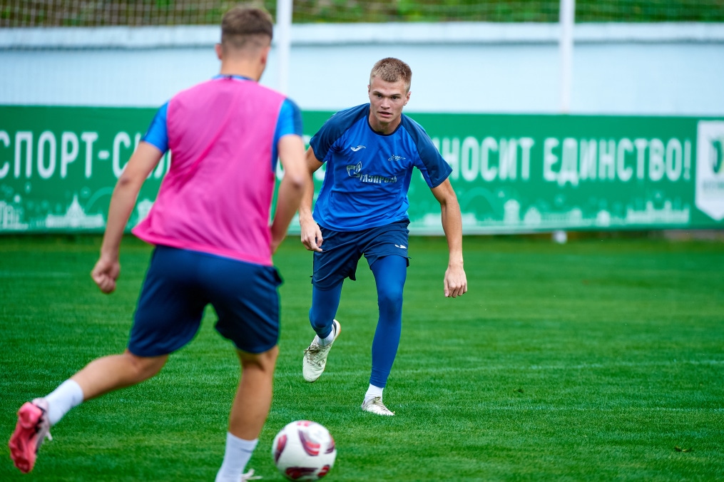 Летние учебно-тренировочные сборы «Зенита»-2 в Железноводске: 20 июля, утренняя тренировка