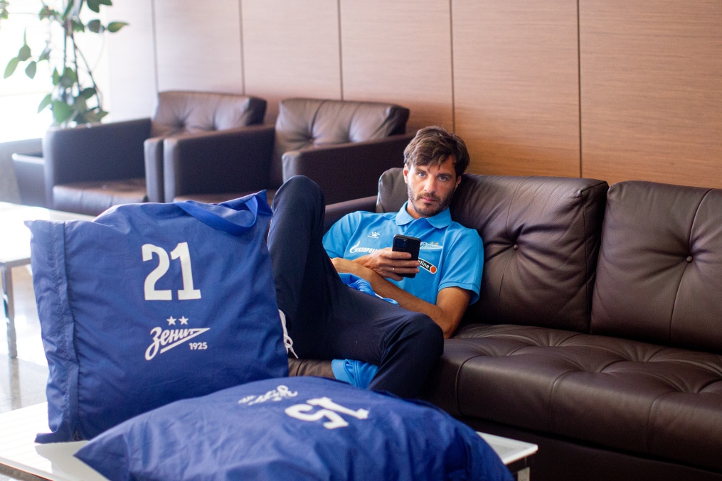 Вылет команды на матч с «Рубином» в Казань