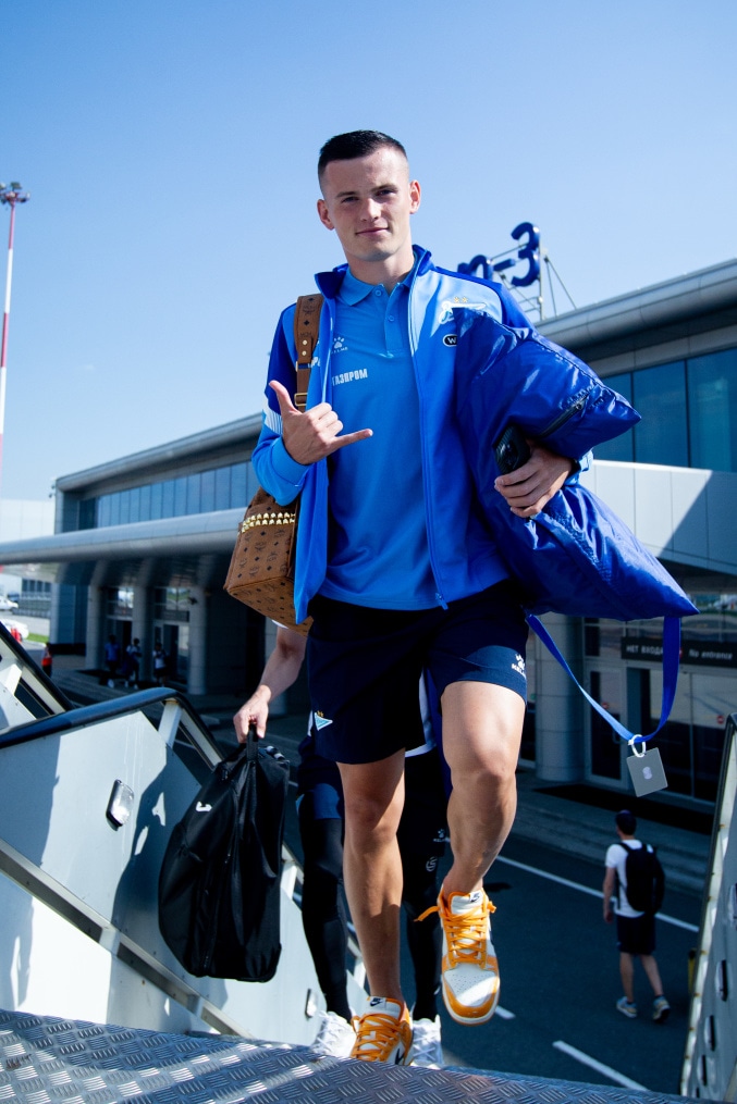 Вылет команды на матч с «Рубином» в Казань