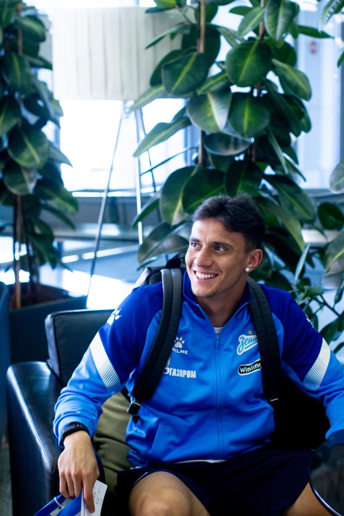 Вылет команды на матч с «Рубином» в Казань