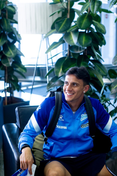 Вылет команды на матч с «Рубином» в Казань