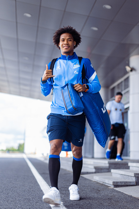 Вылет команды на матч с «Рубином» в Казань