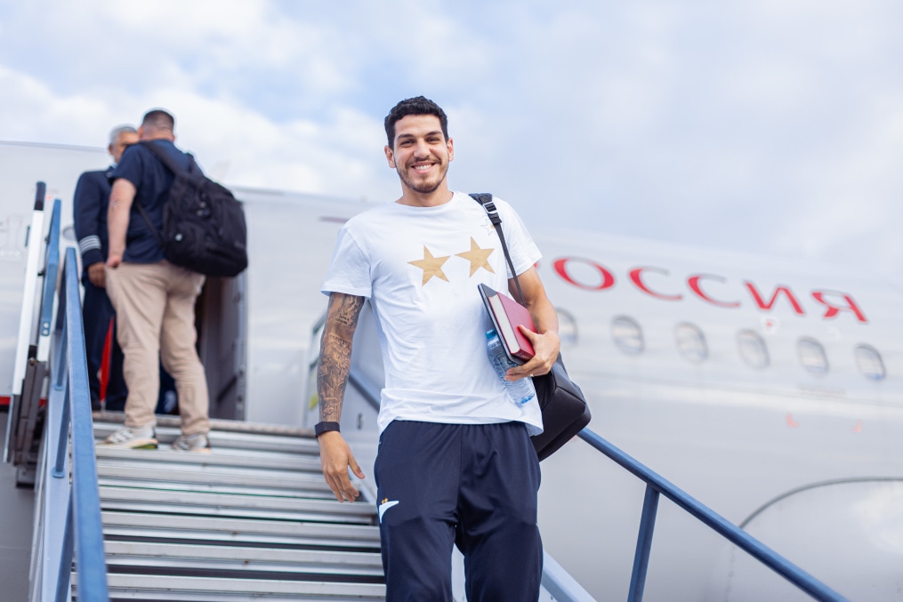 Вылет команды на матч с «Рубином» в Казань