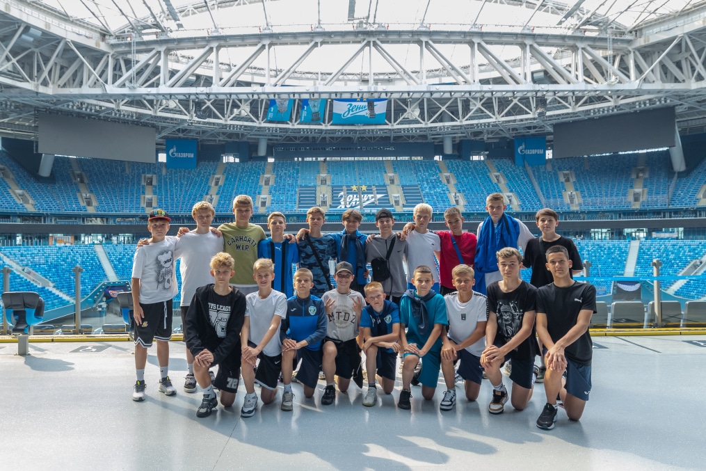 Экскурсия команды «Авангард»-2011 (Курск) на «Газпром Арену»