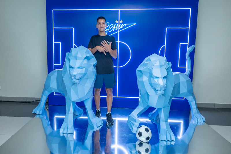 Экскурсия команды «Авангард»-2011 (Курск) на «Газпром Арену»