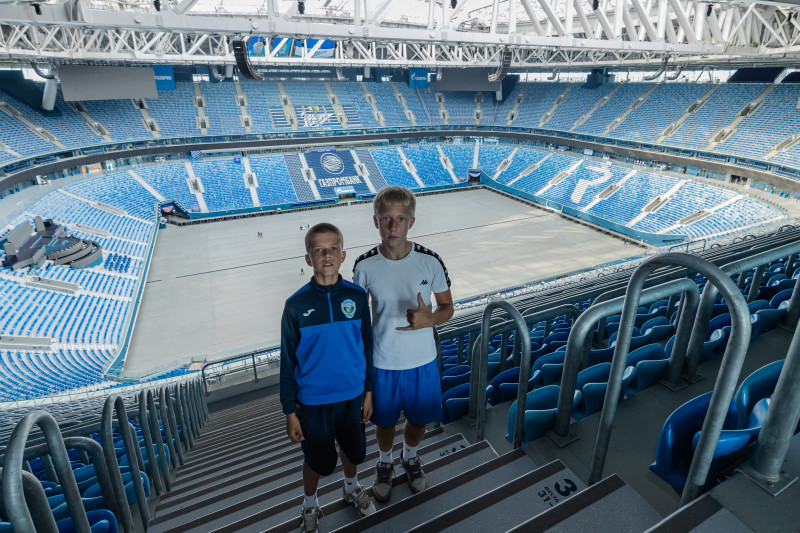 Экскурсия команды «Авангард»-2011 (Курск) на «Газпром Арену»