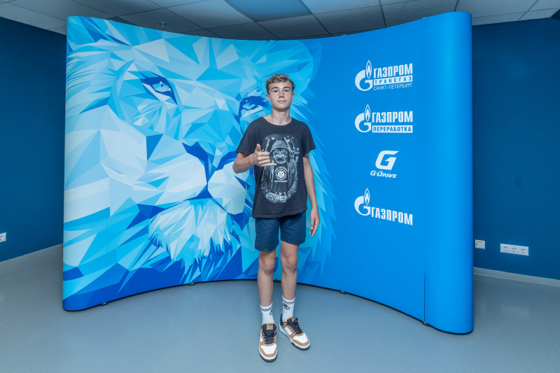 Экскурсия команды «Авангард»-2011 (Курск) на «Газпром Арену»