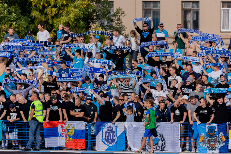 Болельщики на матче «Динамо» (СПб) — «Зенит»-2