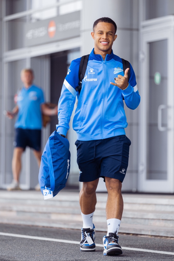 Вылет команды на матч с «Химками»