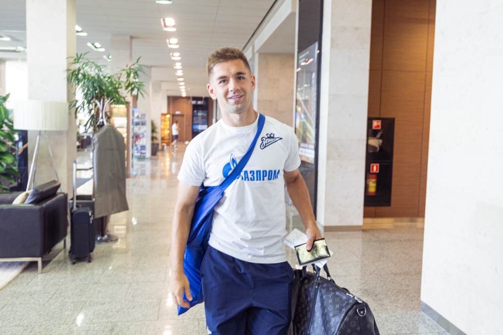 Вылет команды «Зенит» на матч с «Акроном» в Самару