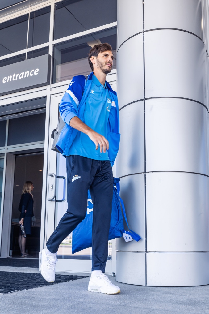 Вылет команды «Зенит» на матч с «Акроном» в Самару