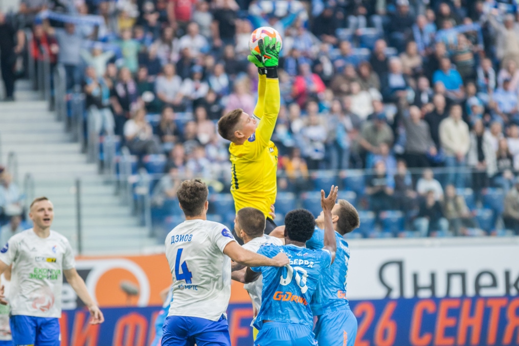 Мир Российская Премьер-Лига 2024/25, «Зенит» — «Факел»
