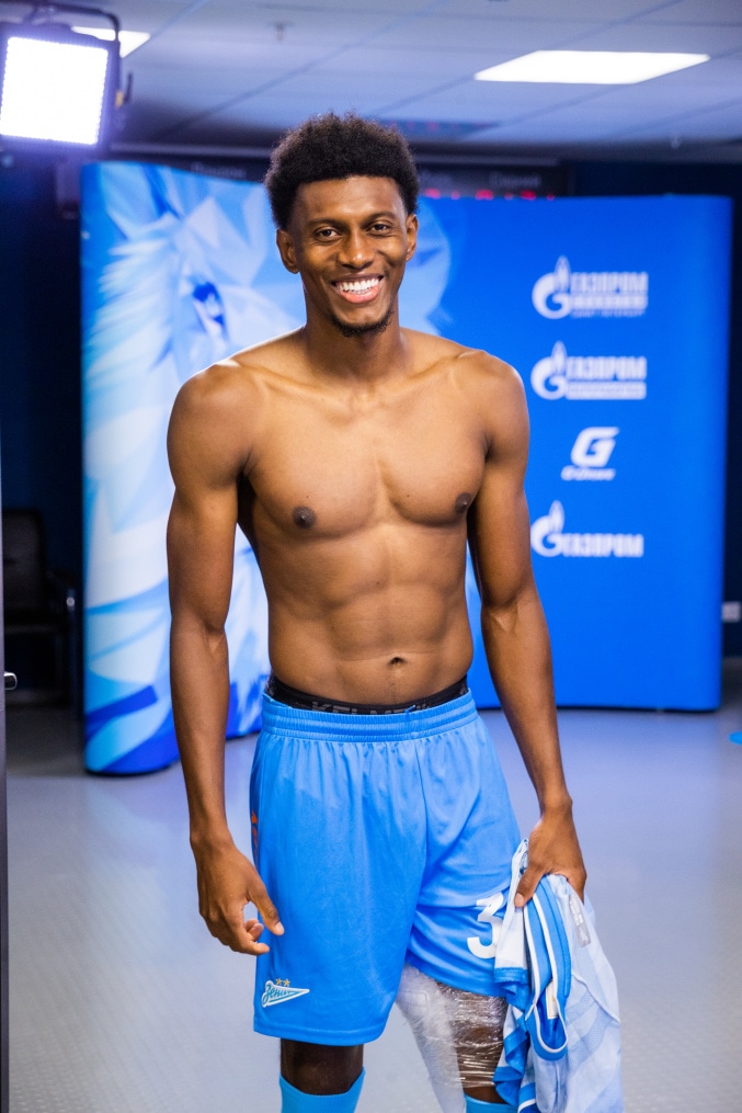 Мир Российская Премьер-Лига 2024/25, «Зенит» — «Факел»