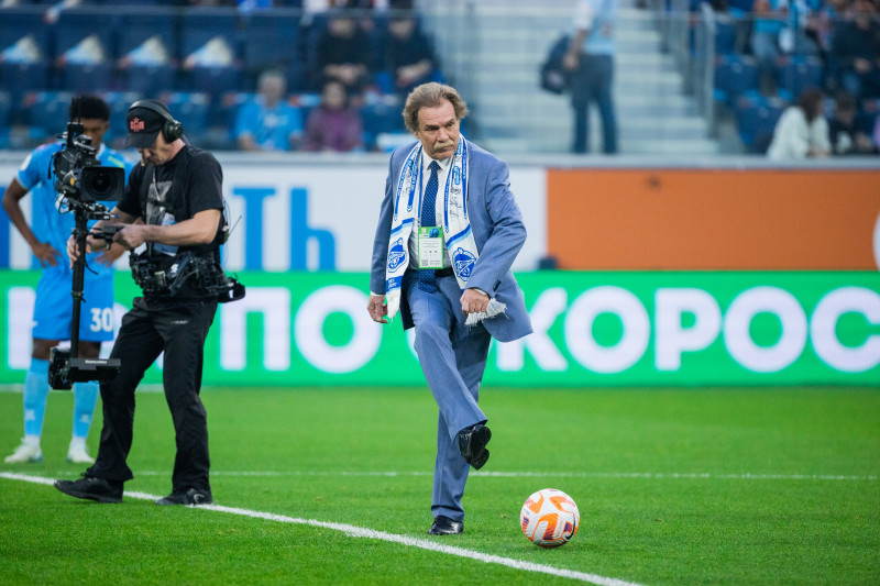 Активности «Пятерочки»  на матче Мир Российская Премьер-Лига 2024/25, «Зенит» —  «Оренбург»