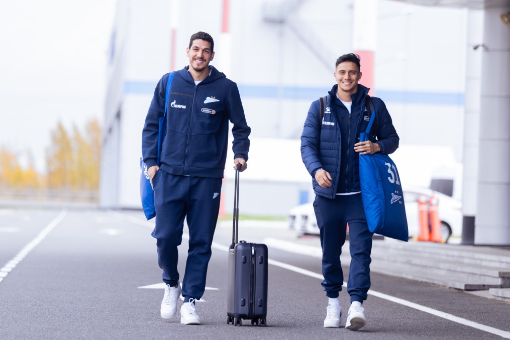 Вылет команды в Самару на матч «Акрон» — «Зенит»