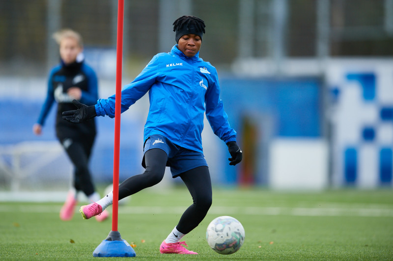 Тренировка женской команды перед матчем с ЖФК «Рязань-ВДВ»