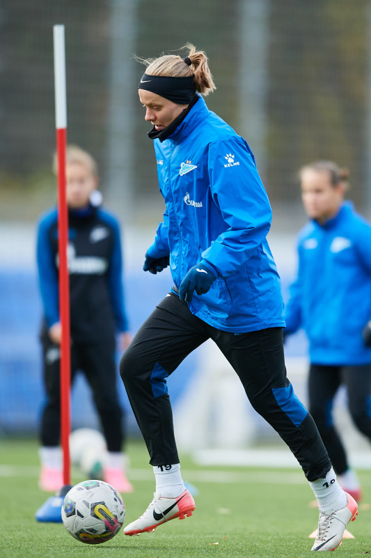 Тренировка женской команды перед матчем с ЖФК «Рязань-ВДВ»