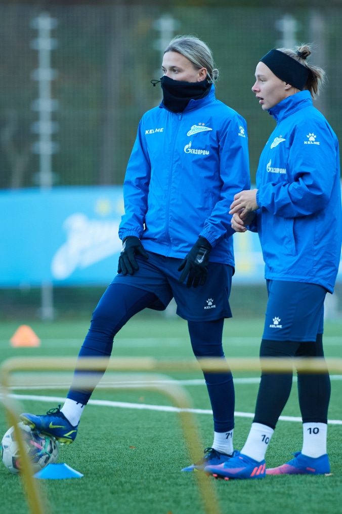 Тренировка женской команды перед матчем с «Рязанью-ВДВ»