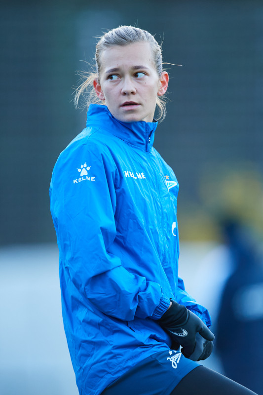 Тренировка женской команды перед матчем с «Рязанью-ВДВ»