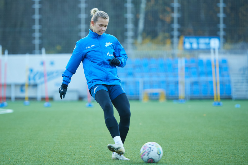 Тренировка женской команды перед матчем с «Рязанью-ВДВ»