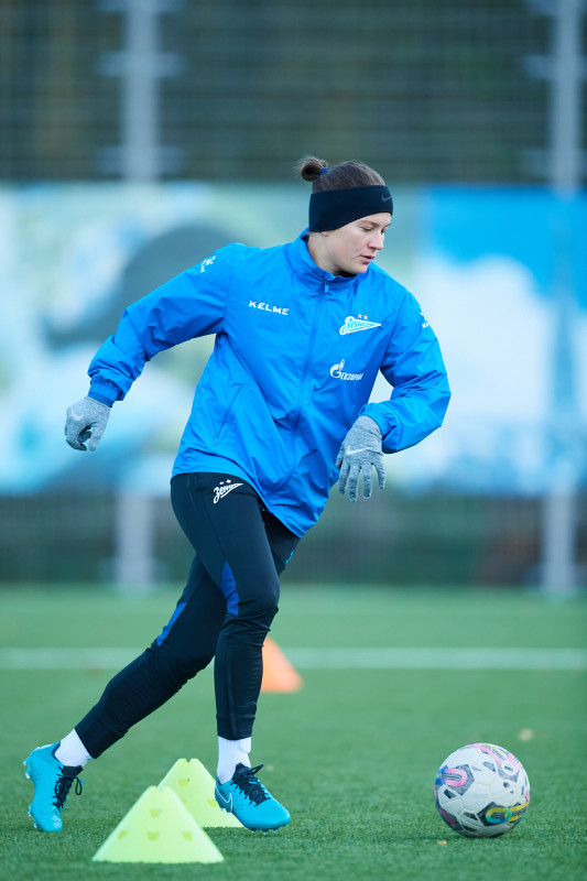 Тренировка женской команды перед матчем с «Рязанью-ВДВ»