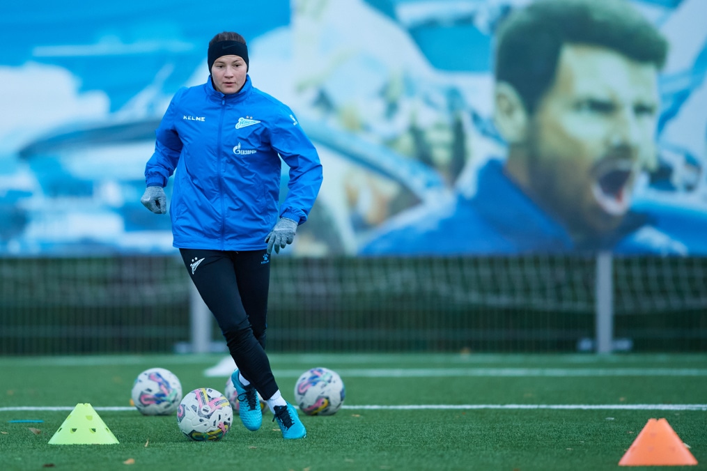 Тренировка женской команды перед матчем с «Рязанью-ВДВ»