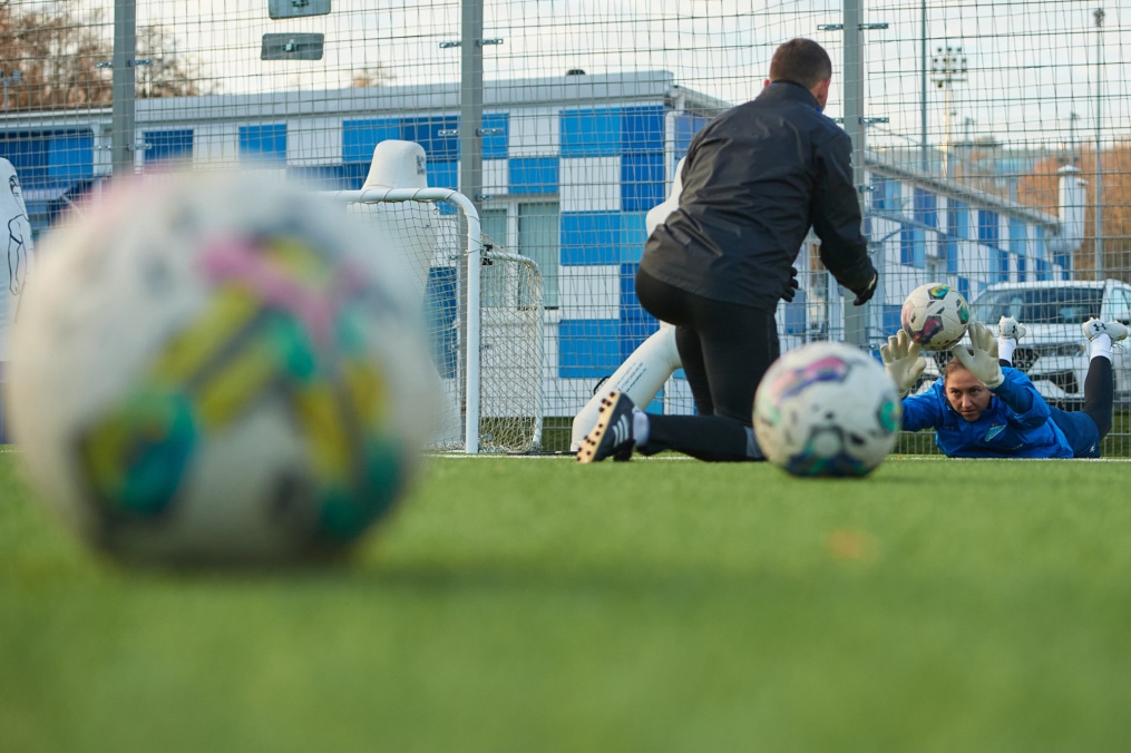 Тренировка женской команды перед матчем с «Рязанью-ВДВ»