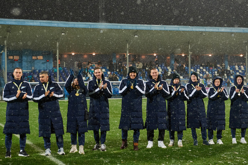 Чествование женской молодежной команды в перерыве матча «Зенит» — «Рязань-ВДВ»