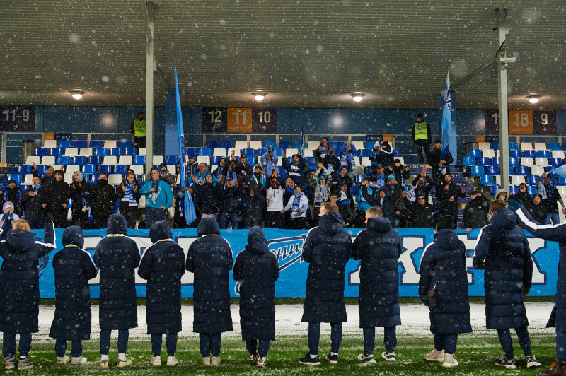 Чествование женской молодежной команды в перерыве матча «Зенит» — «Рязань-ВДВ»