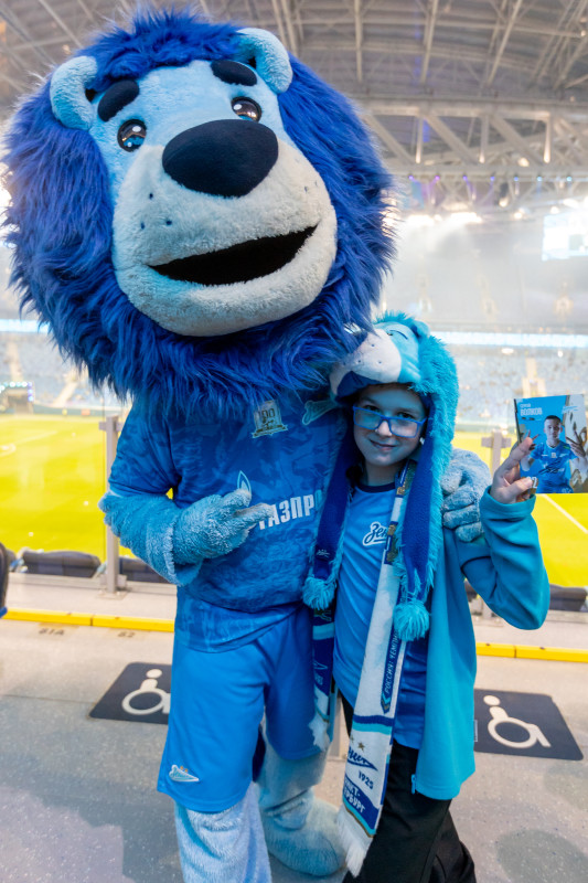 Фан-Променад перед матчем «Зенит» — «Ахмат»