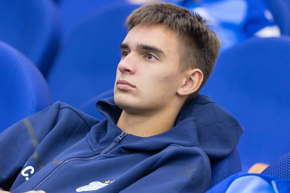 Представители  ФГБУ «НМИЦ им. В.А. Алмазова» проводят лекцию для игроков Академии.