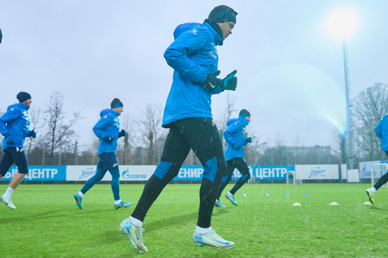 Тренировка «Зенита» перед выездом на кубковый матч с «Ахматом»