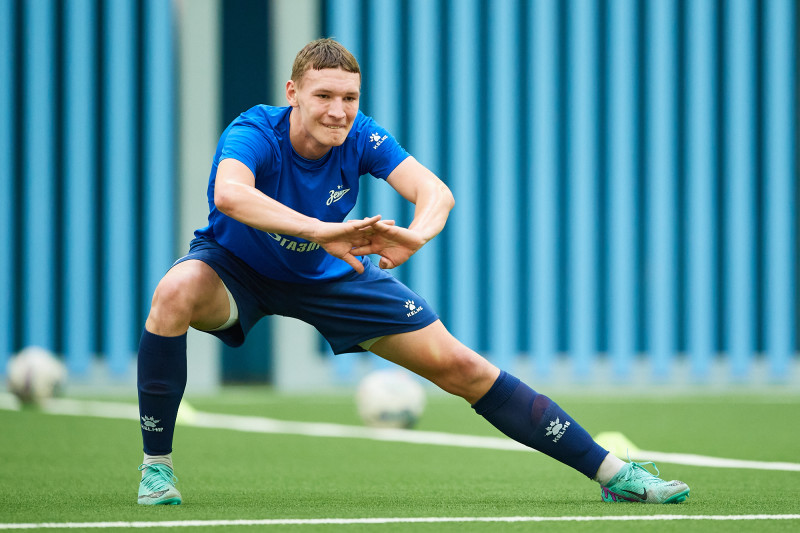 Первая тренировка «Зенита»-М в «Газпром»-Академии