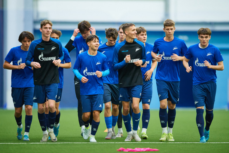 Первая тренировка «Зенита»-М в «Газпром»-Академии