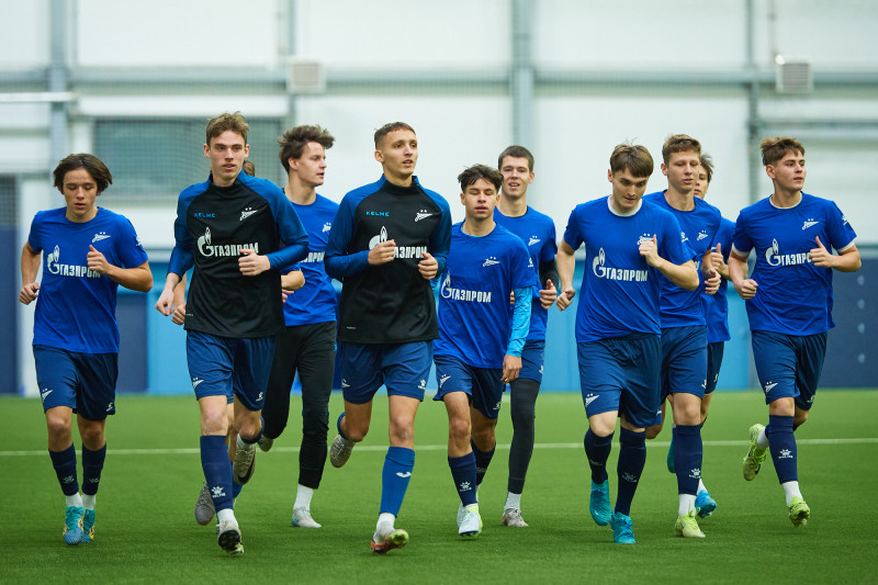 Первая тренировка «Зенита»-М в «Газпром»-Академии