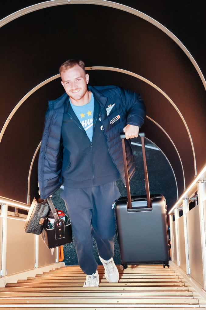 Вылет команды на первые зимние «Газпром» — тренировочные сборы в Катаре