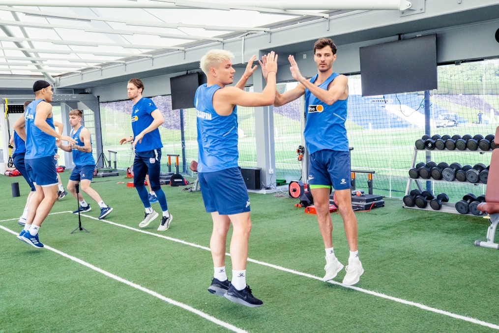 Зимние «Газпром» — тренировочные сборы 2025: 16 января, утренняя тренировка