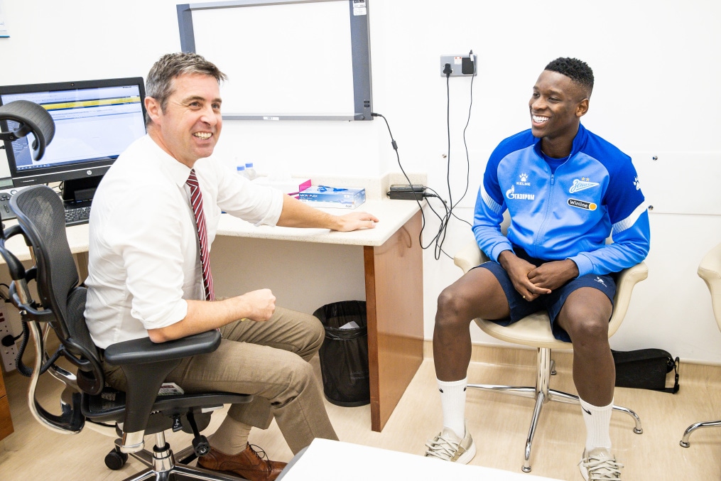 Медосмотр Луиса Энрике, полузащитника ФК «Зенит»