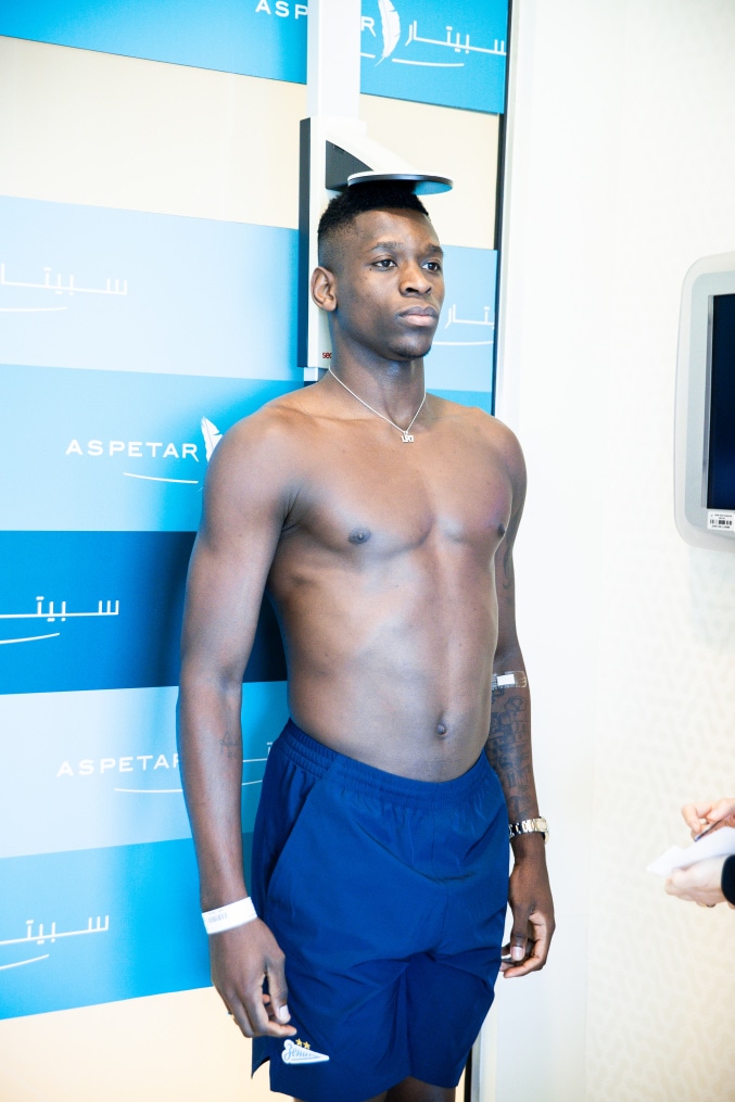 Медосмотр Луиса Энрике, полузащитника ФК «Зенит»