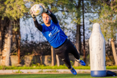 Первые учебно-тренировочные сборы «Зенита»-м в Турции: 2 февраля, тренировка вратарей