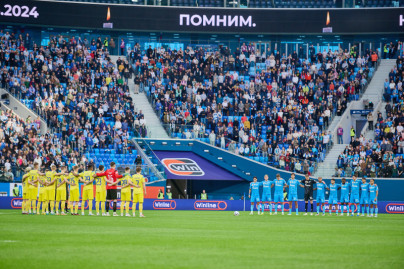 Минута молчания в память о трагедии в Крокусе перед началом матча с БАТЭ