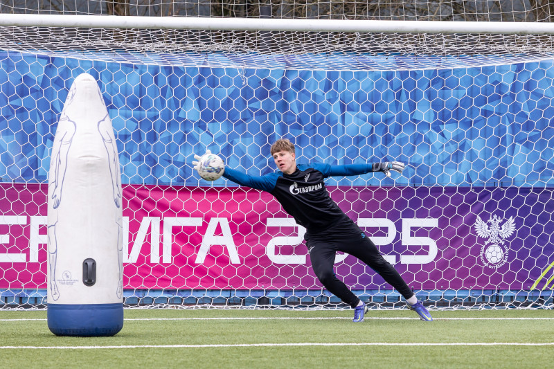 Тренировка «Зенита»-м в «Газпром»-Академии ФК «Зенит»